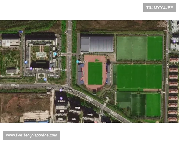 VAR裁判室首次开放日，球迷体验判罚决策流程